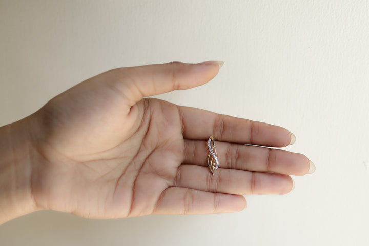 Musician’s Abode Diamond Pendant (With Chain)
