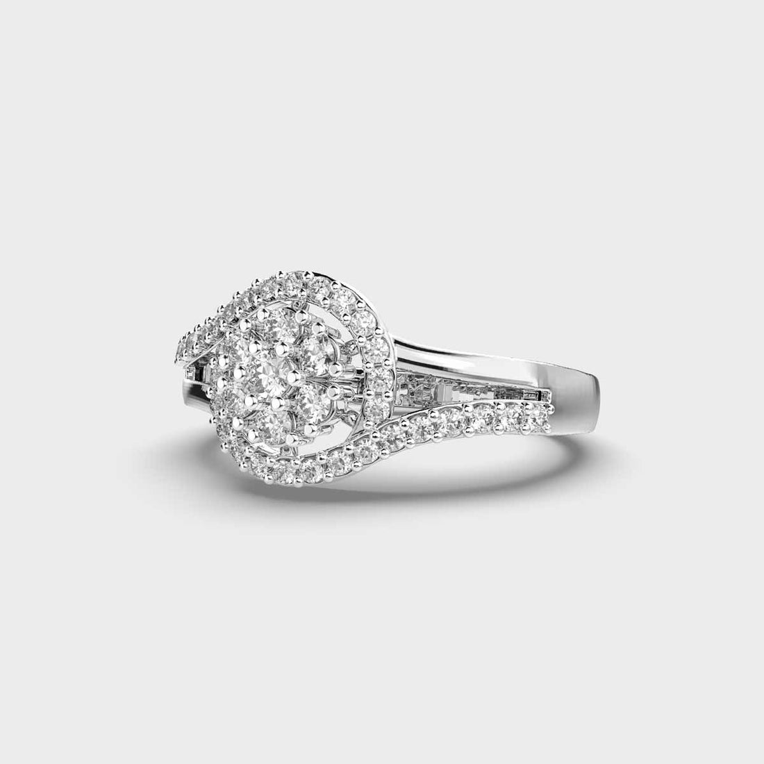 Glittering Halo Diamond Ring