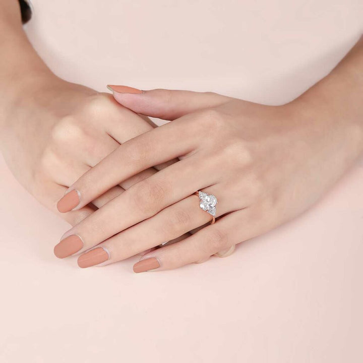 Exquisite Luxe Diamond Ring